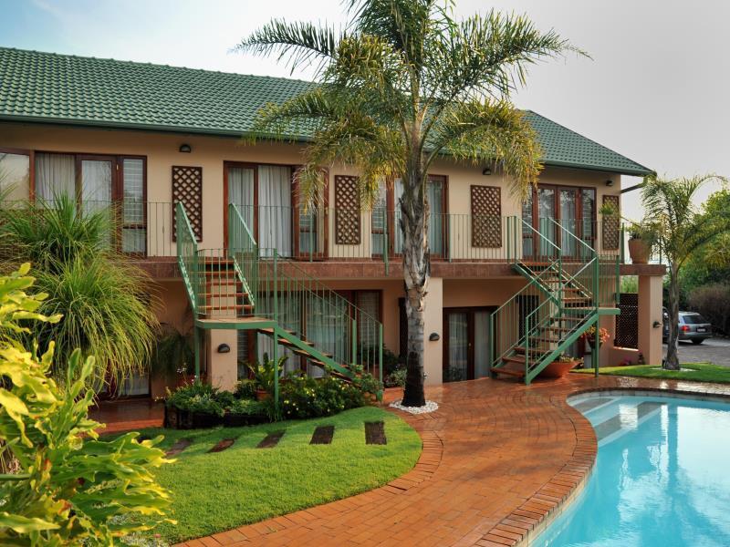 Claires of Sandton Luxury Guest House Johannesbourg Extérieur photo