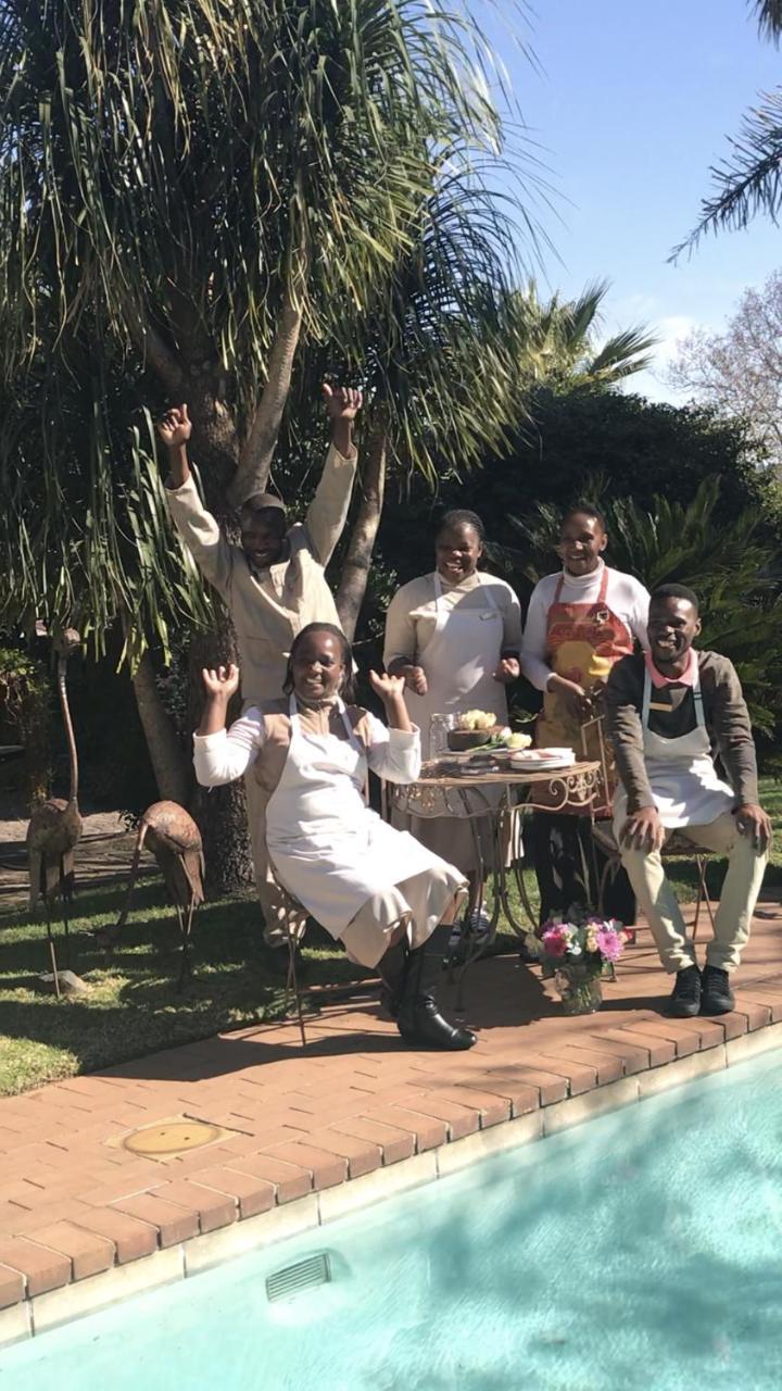 Claires of Sandton Luxury Guest House Johannesbourg Extérieur photo