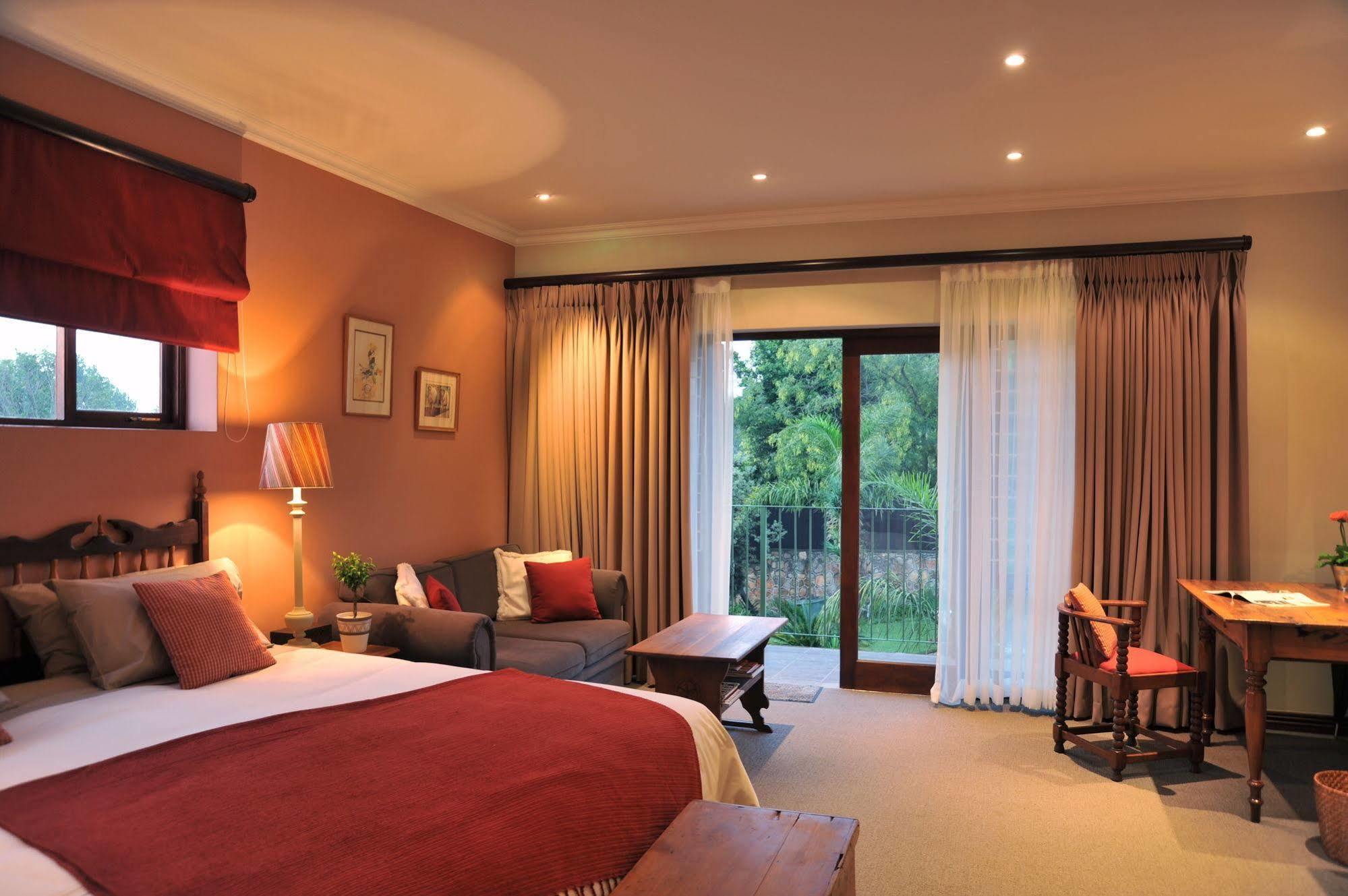 Claires of Sandton Luxury Guest House Johannesbourg Extérieur photo