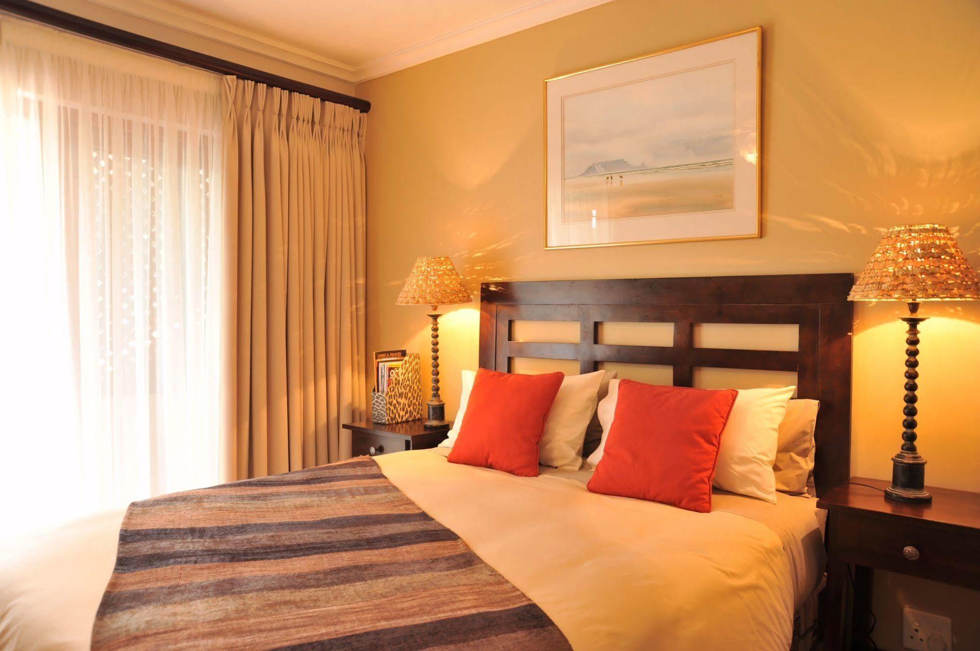 Claires of Sandton Luxury Guest House Johannesbourg Extérieur photo